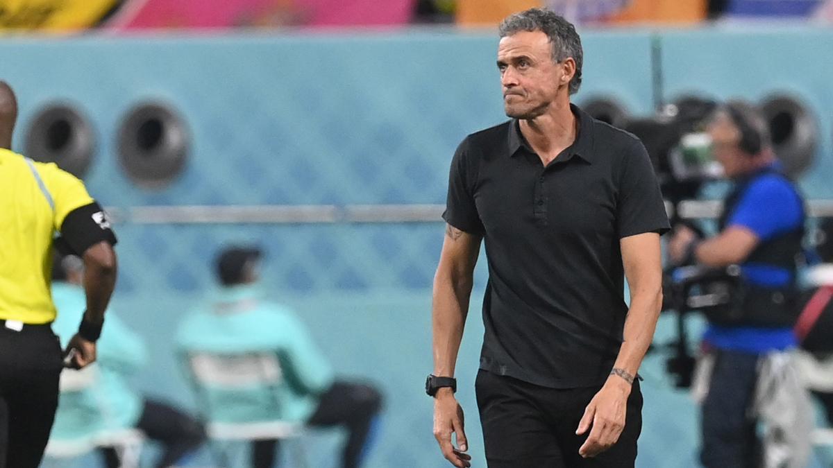 Luis Enrique, frente a Japón