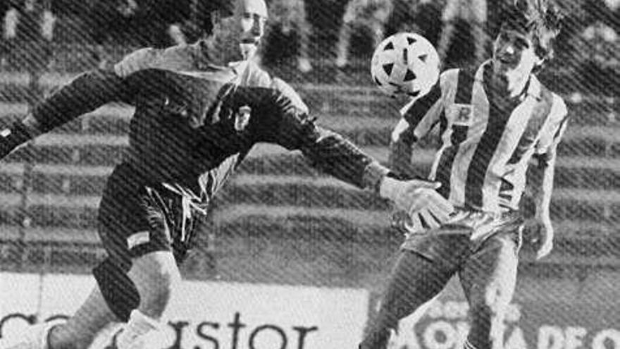 Raudnei, en un partido contra el Burgos de la temporada 1989-90.