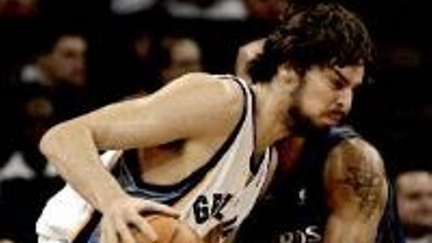 Gasol, un coloso, bate su mejor marca en la NBA