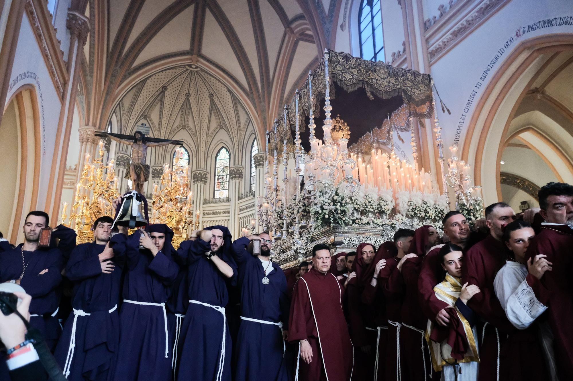 Santísimo Cristo de la Esperanza en su Gran Amor y María Santísima de la Salud suspenden su salida procesional, ante las lluvias 

