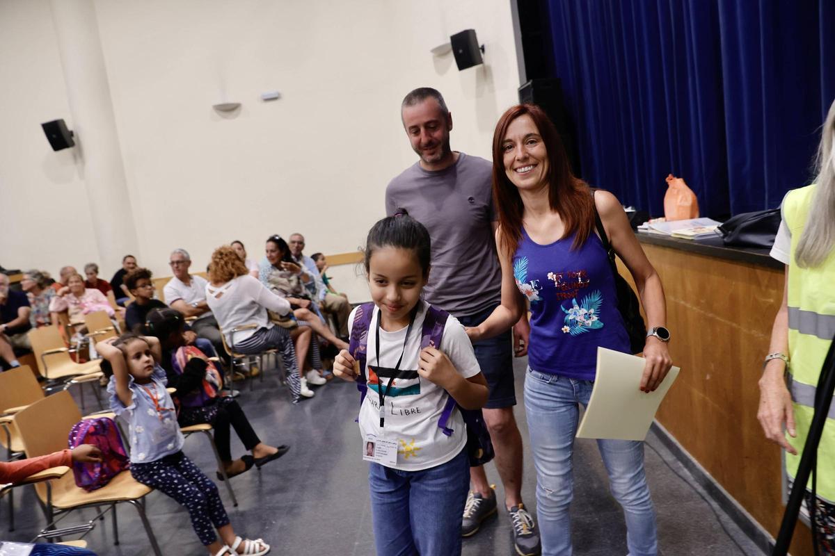 EN IMÁGENES: la llegada a Avilés de los niños saharauis del programa ...