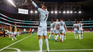 Cristiano Ronaldo celebra el gol oficial número 900 de su carrera en el Portugal - Croacia.