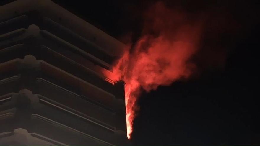 Una bengala provoca un incendi en un balcó de Manresa durant la celebració del Mundial d'Espanya