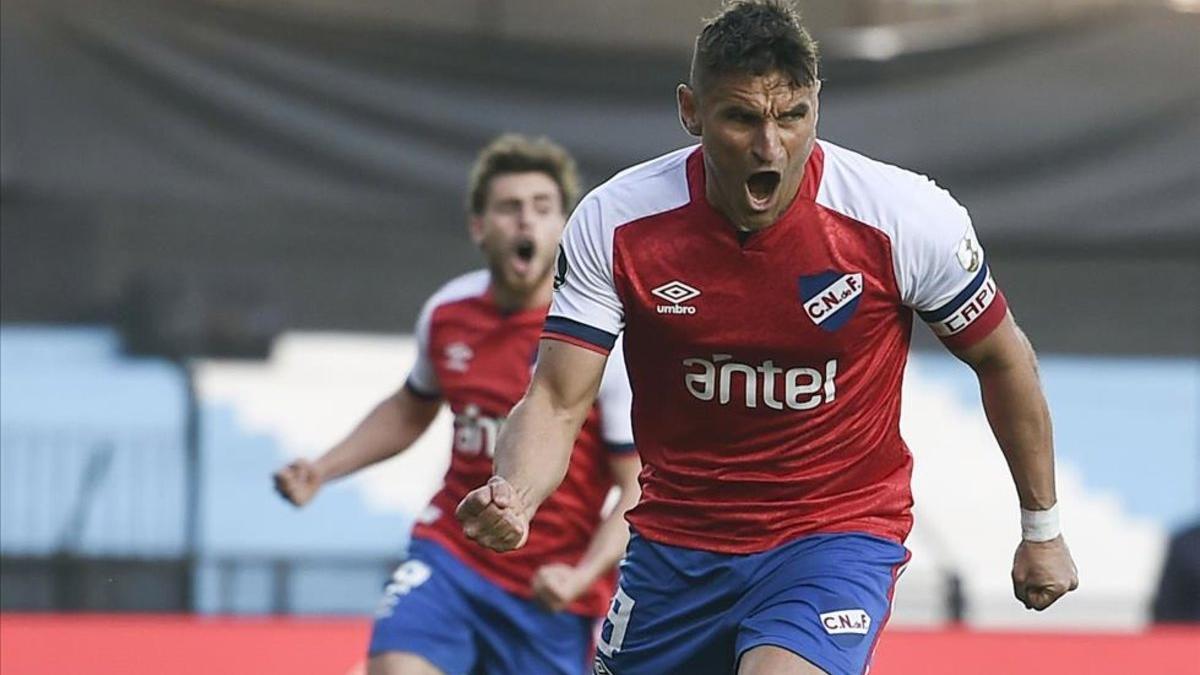 Gonzalo Bergessio marcó tres goles para el equipo uruguayo.