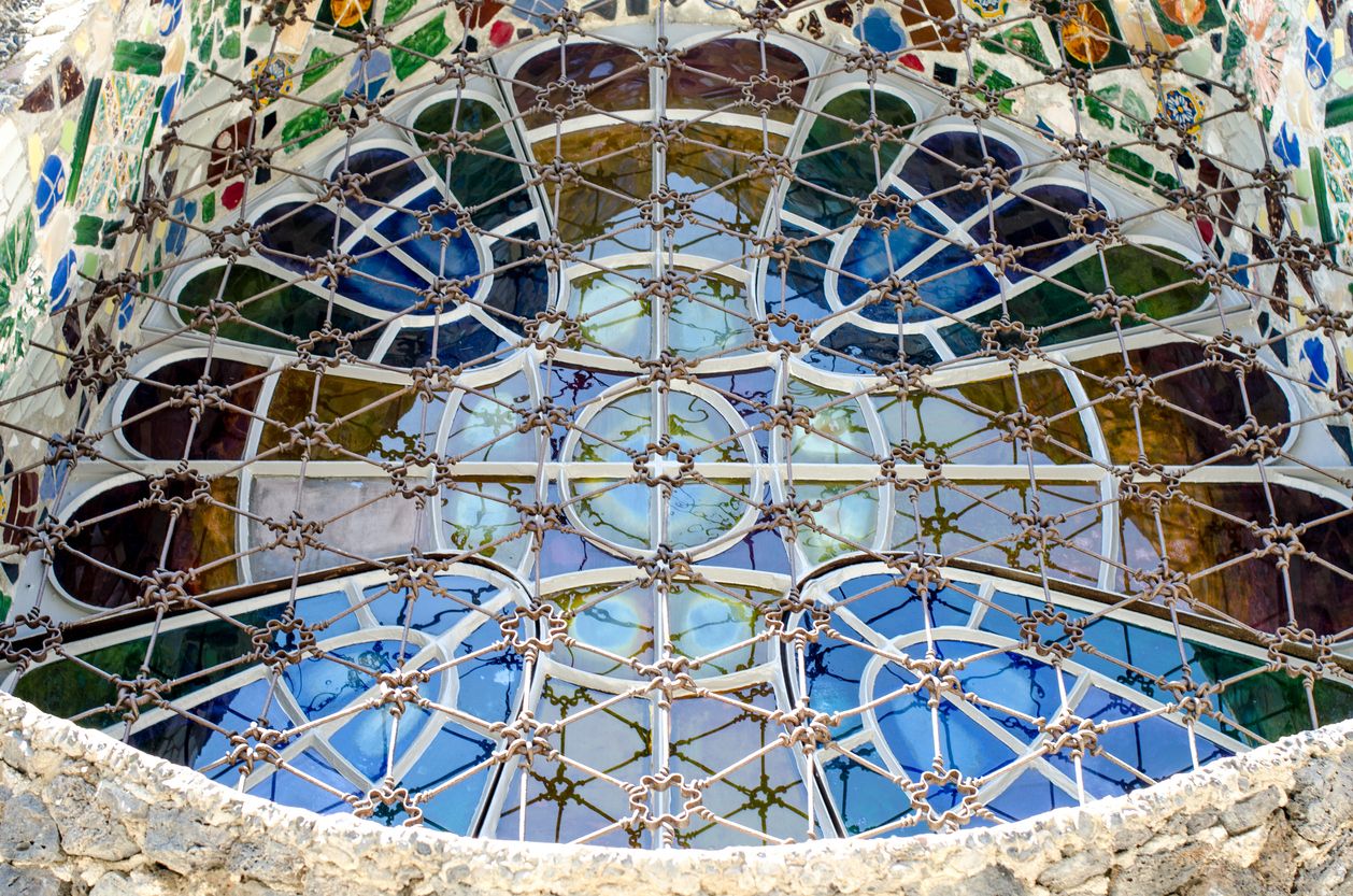 La genial obra de Gaudí que sirvió como boceto experimental de la Sagrada Familia de Barcelona