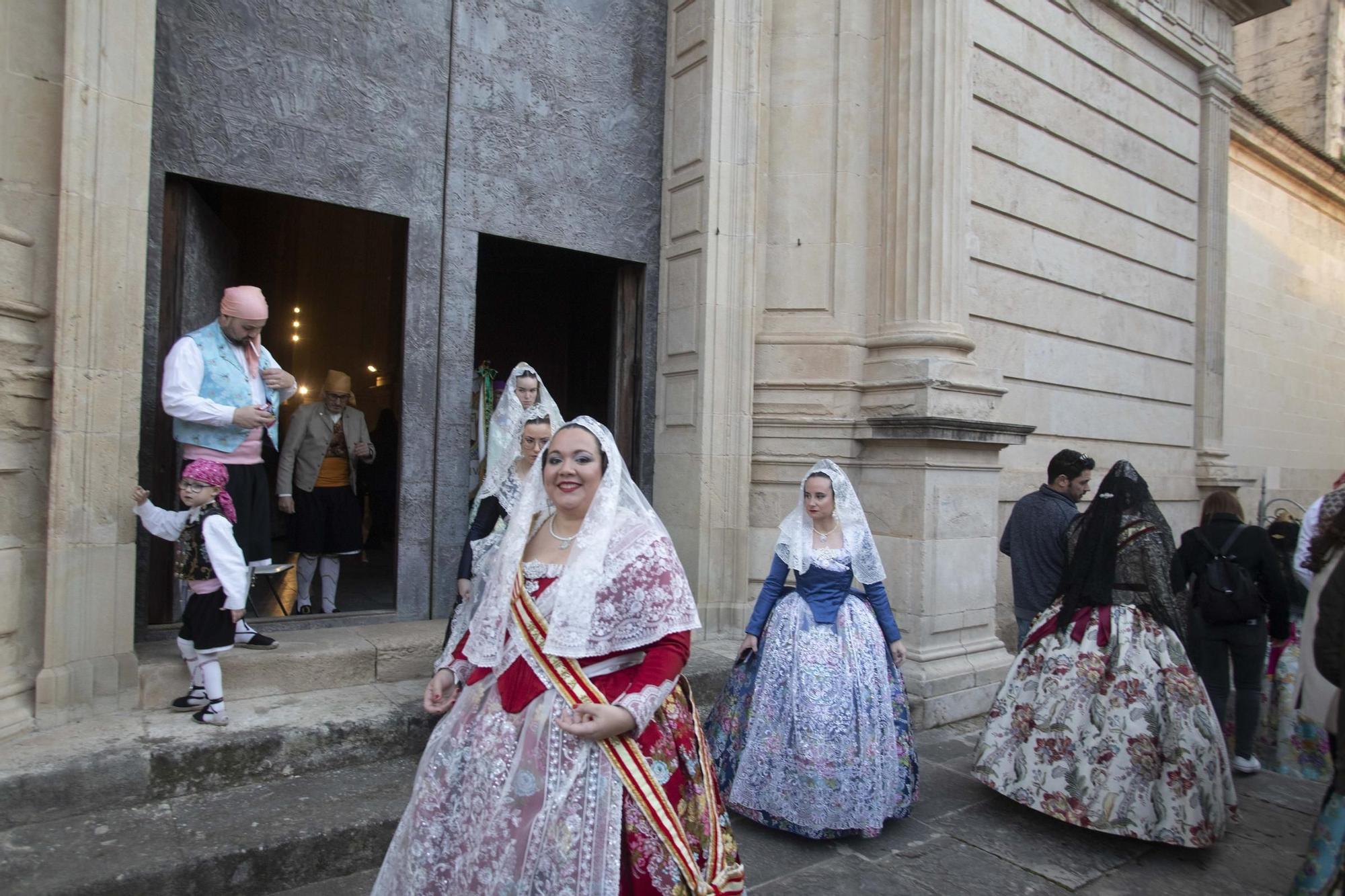 Búscate en la multitudinaria Ofrenda del sábado 22 de marzo en Xàtiva