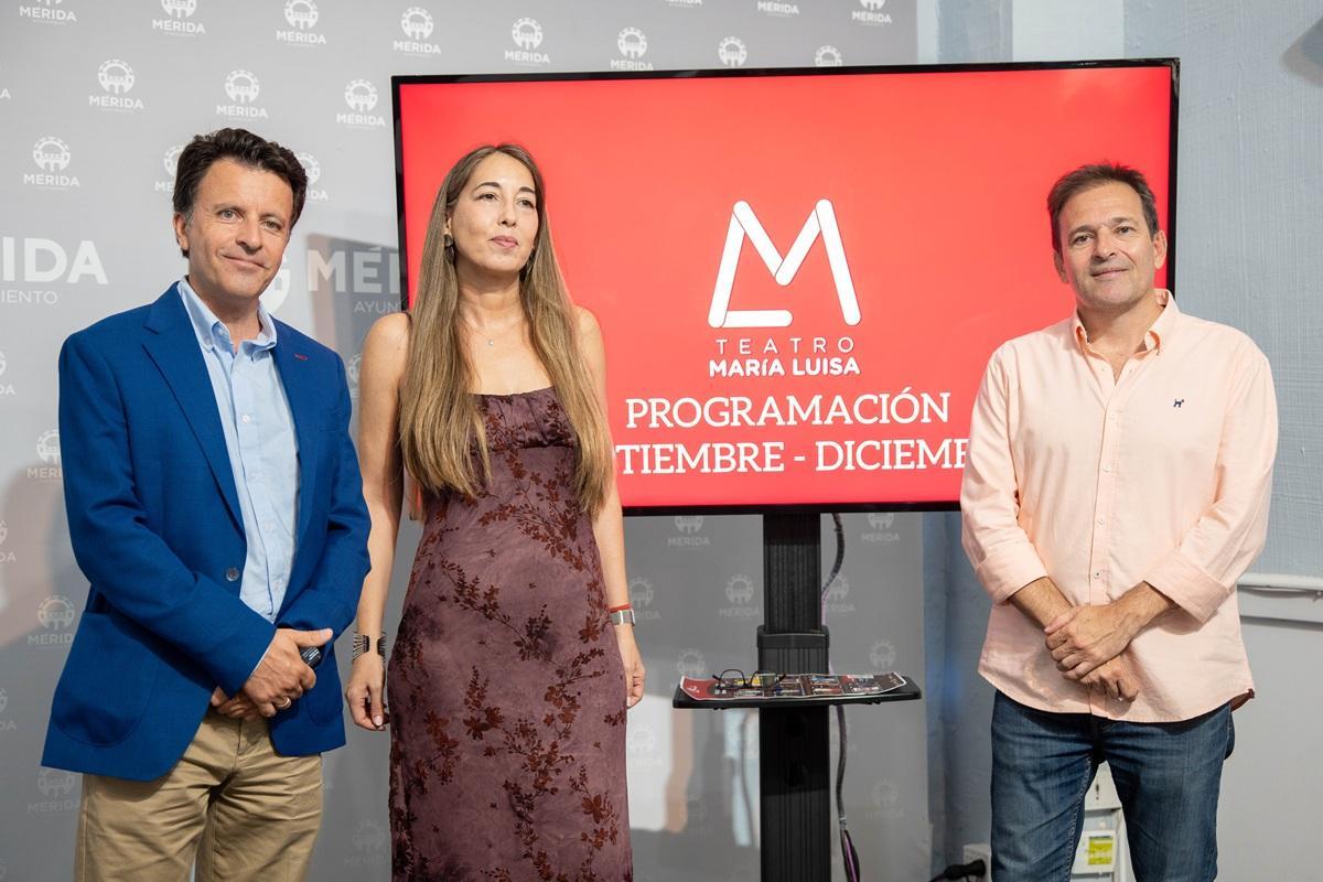 Presentación de la nueva temporada del Teatro María Luisa, que reunirá una veintena de propuestas de ópera, teatro, música, flamenco, cine y humor.