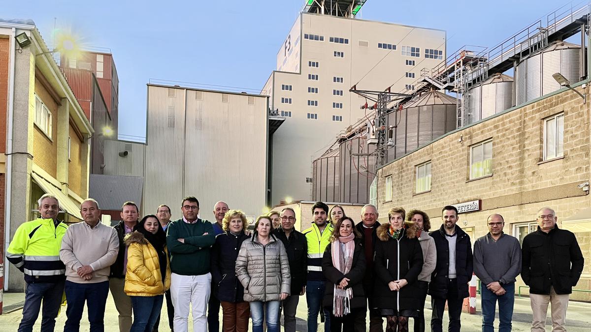 Visita de miembros de la Federación de Cooperativas de Castilla-La Mancha a Cobadú