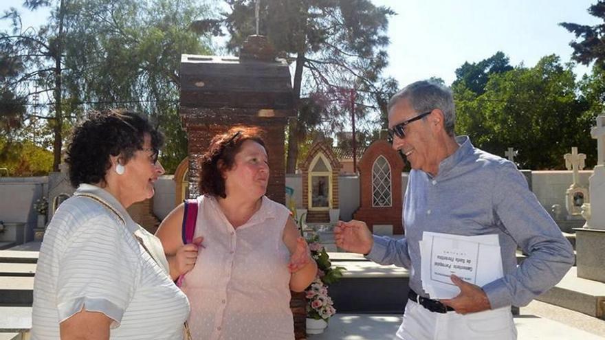 El obispo dice que inmatriculó el cementerio de La Palma para evitar la especulación