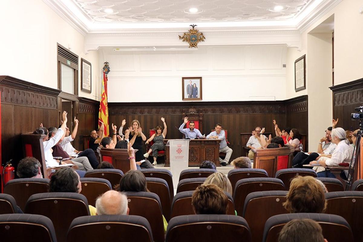 Pleno en el Ayuntamiento de Sagunt.