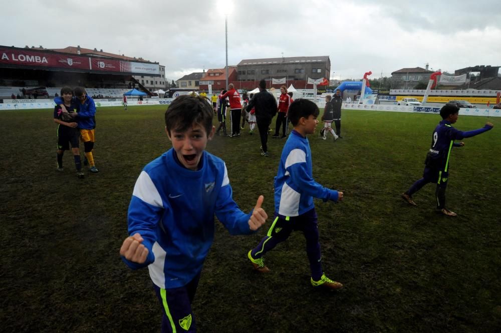 El Málaga rubrica su nombre en el libro dorado del Arousa Fútbol-7