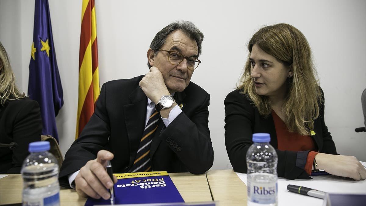 El presidente del PDECat, Artur Mas, y la coordinadora general, Marta Pascal, en la reunión de la ejecutiva del partido, este lunes.
