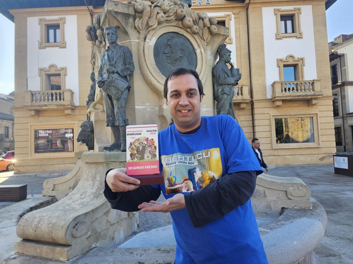 El cómico Marcos Lobato.