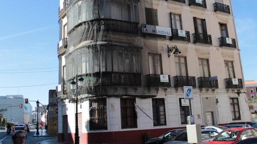 Braser amenaza con una demanda si el Ayuntamiento tumba el hotel de Moneo