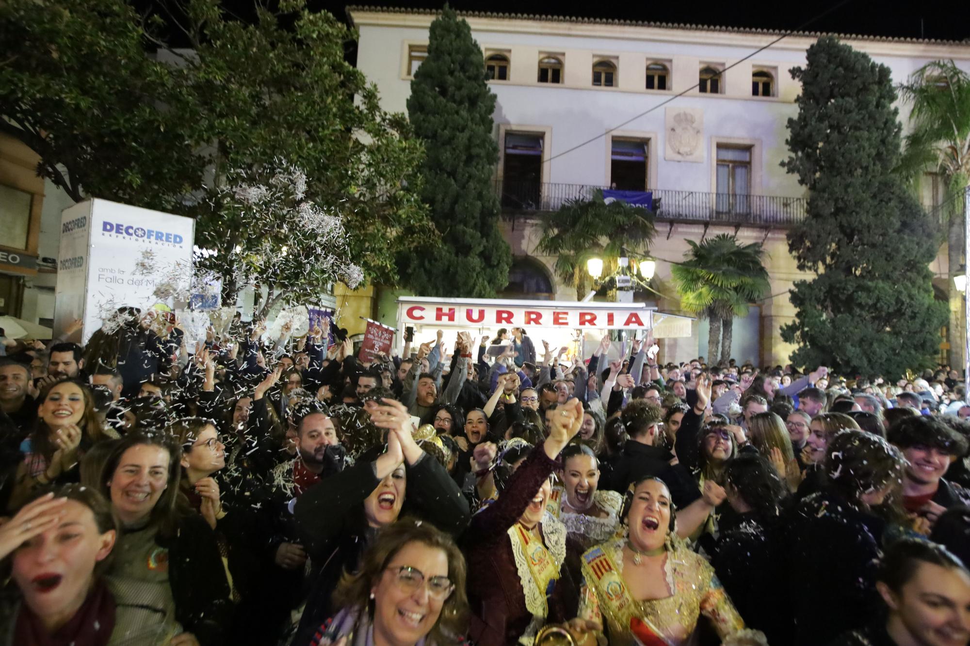 Todas las fotos de la entrega de premios falleros de Gandia