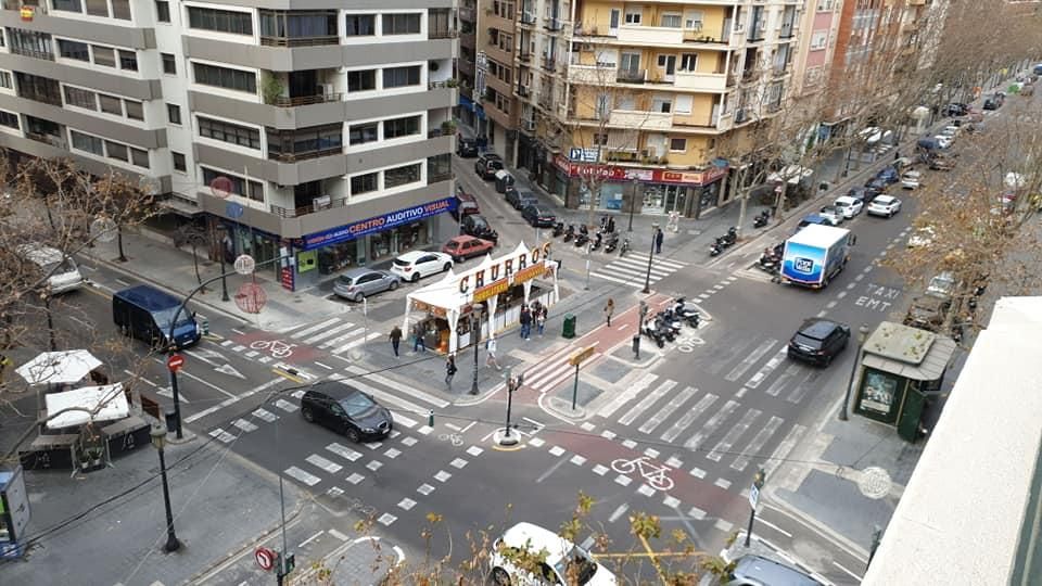 Imagen aérea de la churrería de la falla Exposición-Micer Mascó.