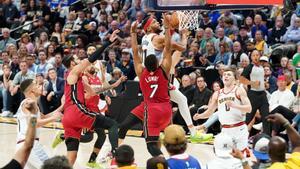 Els Nuggets, campions de l’NBA en un partit amb poca brillantor