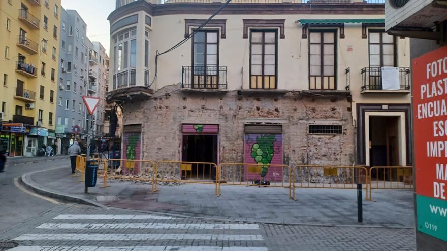 Comienzan las obras de rehabilitación en el antiguo bar El Racimo de Málaga