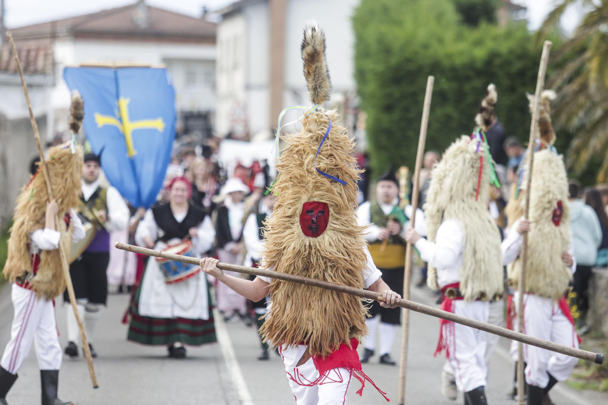 Todas las fotos de la Mascarada de Invierno en Valdesoto