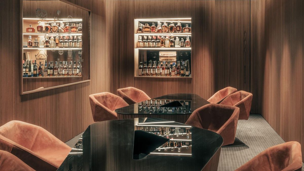 La cava de puros Milesimé Cigars &amp; Spirits de Cocina Hermanos Torres.