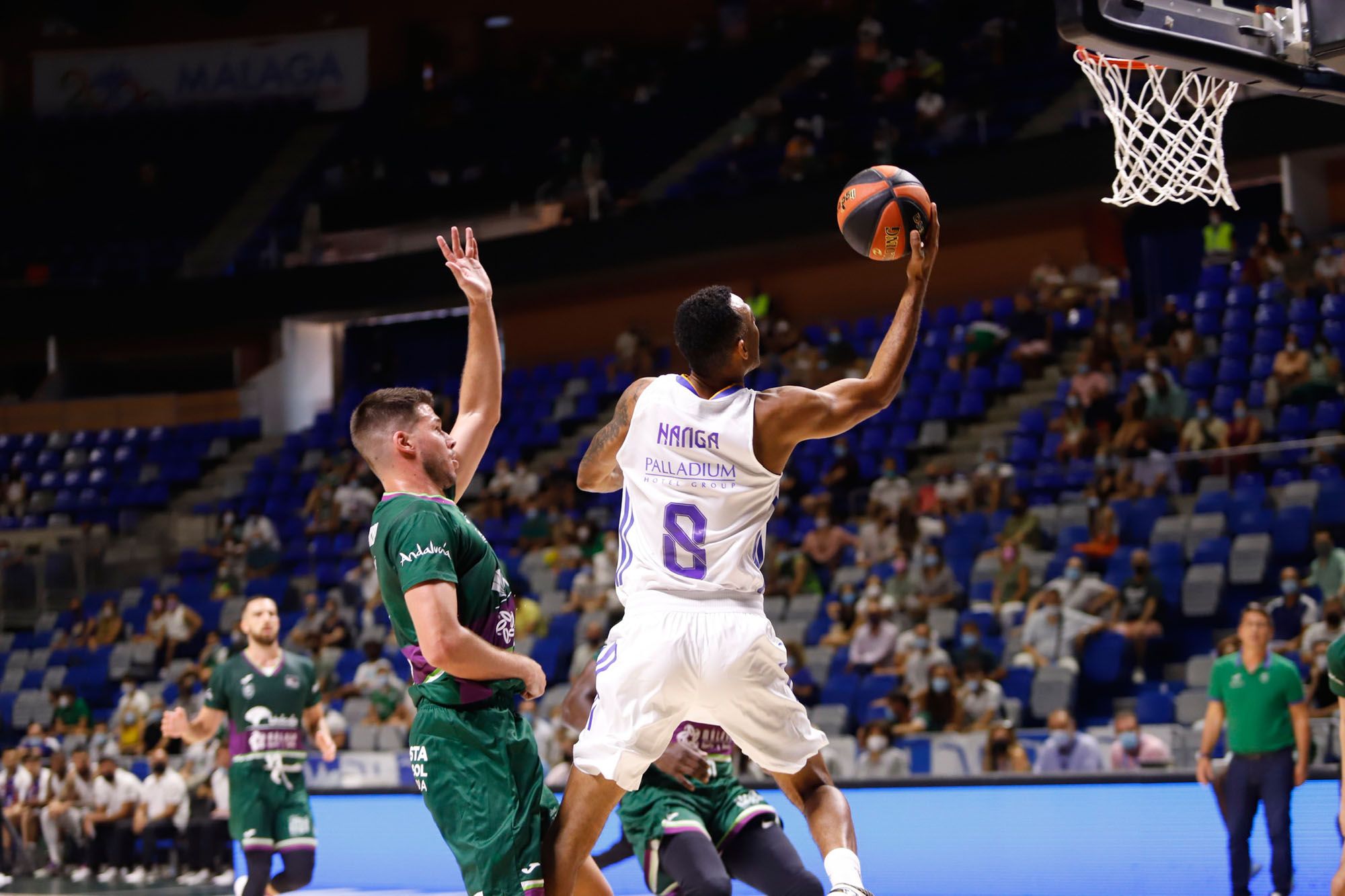 Las imágenes del Unicaja - Real Madrid del Trofeo Costa del Sol 2021.