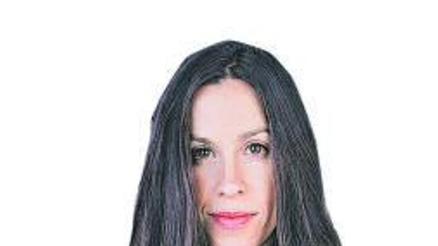 ALANIS MORISSETTE
“Sin terapia
no seguiría
aquí”.