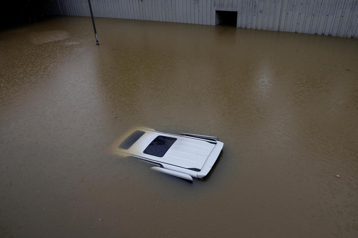 Hong Kong, gravemente inundado en el mayor temporal en 140 años