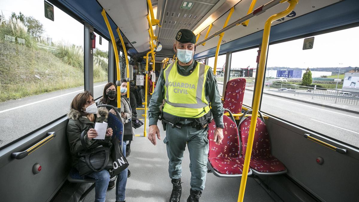 Control de movilidad en un autobús.