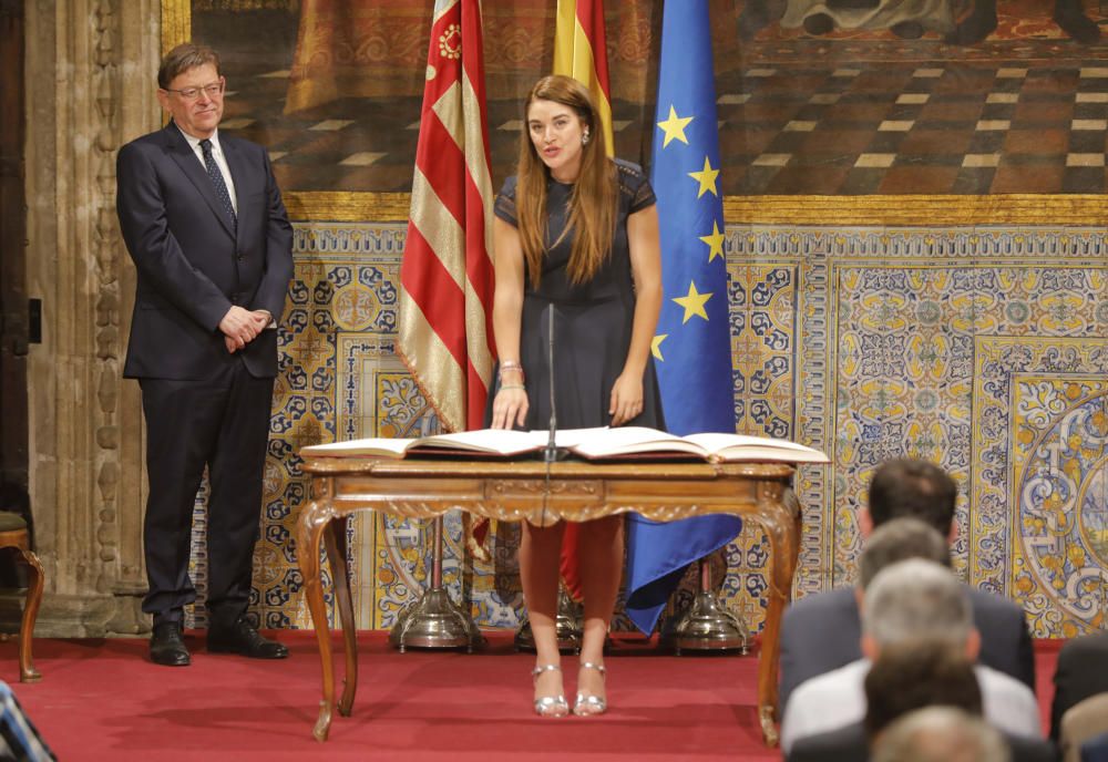 Toma de posesión de los consellers del Botànic II