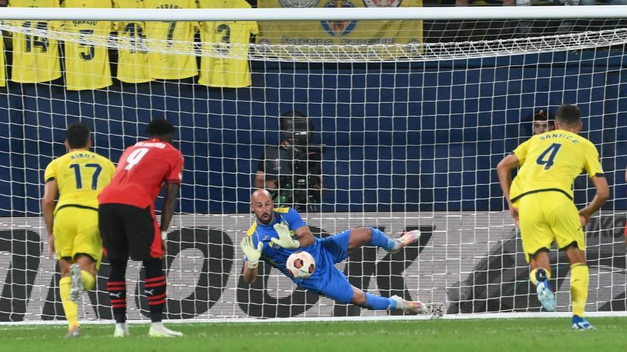 La crónica de la Europa League | Reina se viste de mosén Guillermo y da la victoria al Villarreal en un final épico ante el Rennes (1-0)