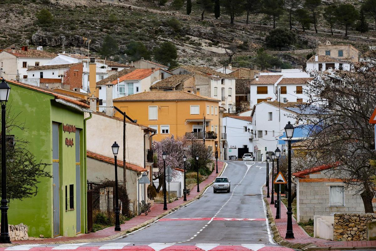 Vista de la calle principal de Fageca.