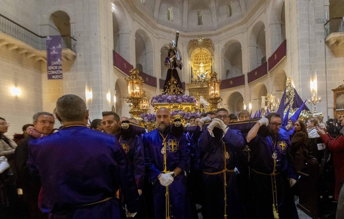 Martes Santo en Alicante 2026: Procesión de la Hermandad de Nuestro Padre Jesús