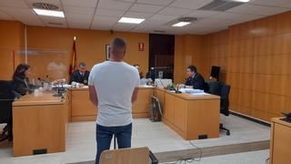 El acusado de hacer un explosivo y herir a vecinos de Tenerife niega los hechos
