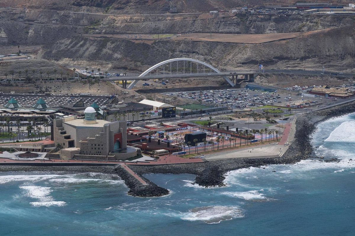 Vista aérea de Las Palmas de Gran Canaria. Auditorio y puente de El Rincón | 15/06/2025