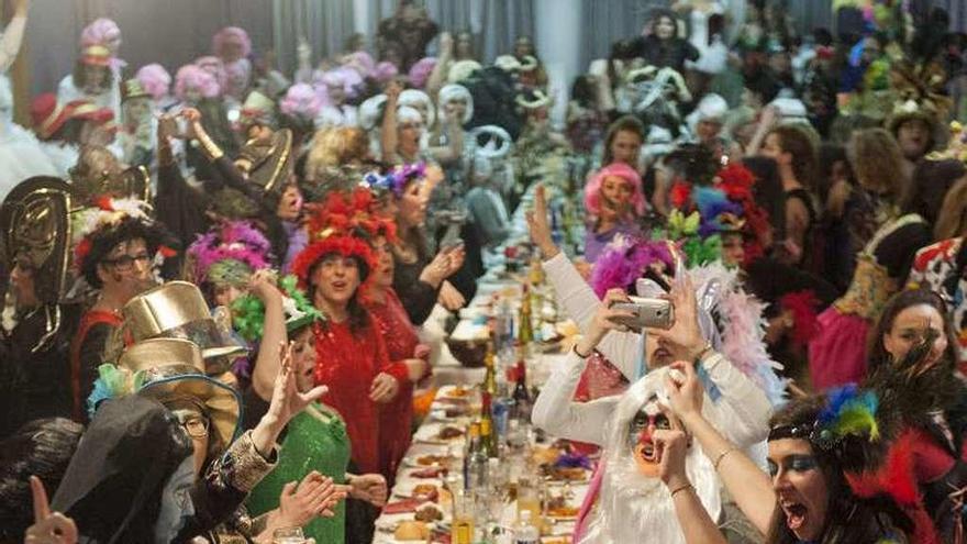 El Xoves de Comadres de Verín, el más masivo que se recuerda - Faro de Vigo