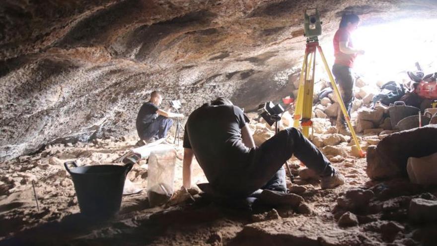 Investigadores de La Laguna descubren restos aborígenes en el yacimiento de Tejate