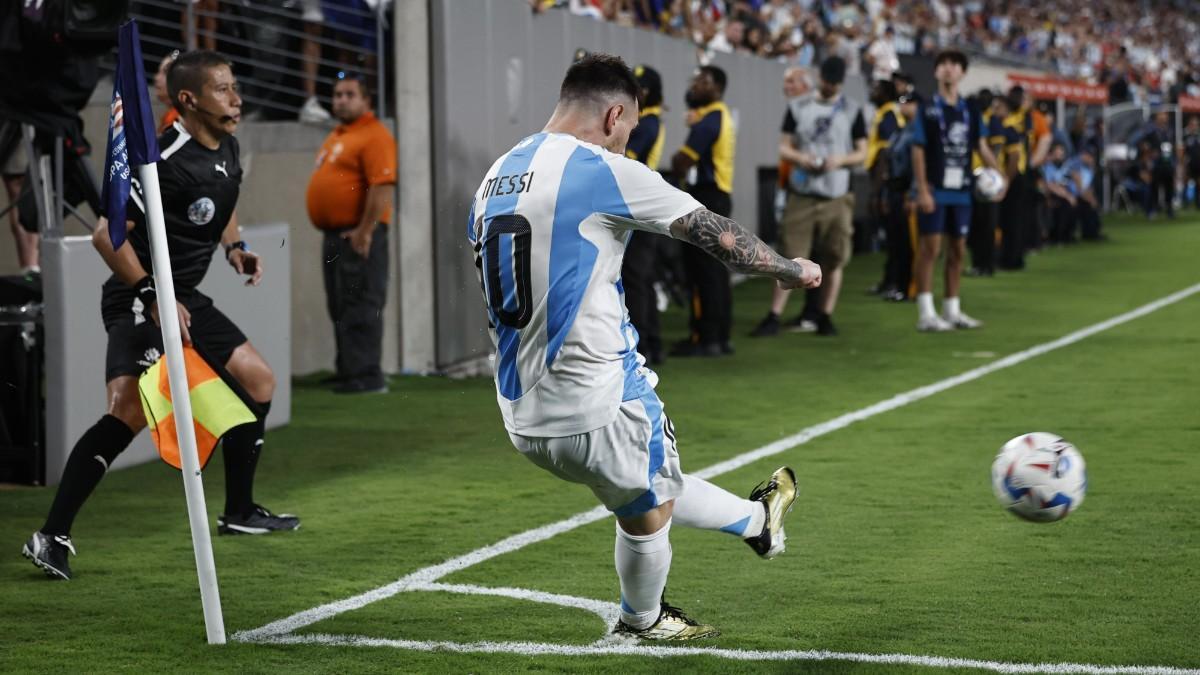 Messi, en el duelo ante Canadá