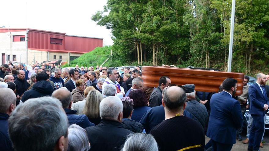 Multitudinaria despedida a Manuel Otero López, O Sardiña | GONZALO NÚÑEZ