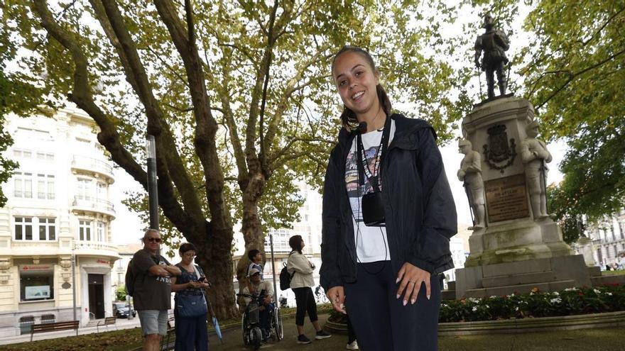 Las cicerone que dan a conocer los encantos de Avilés: "Es mucho más que una ciudad industrial"