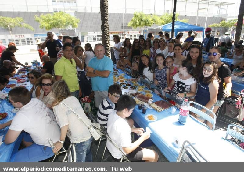 GALERÍA DE FOTOS - Día de las paellas en El Grao