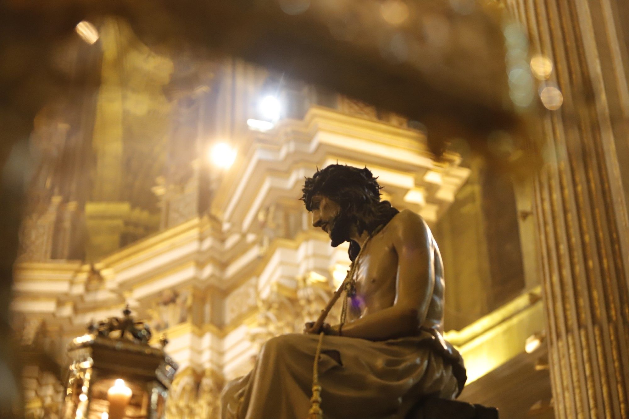 El Coronado de Espinas de la cofradía de los Estudiantes, en la Catedral