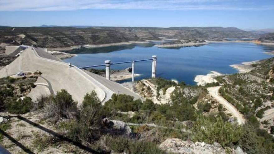 Compromís quiere abordar  la gestión del agua en las Corts