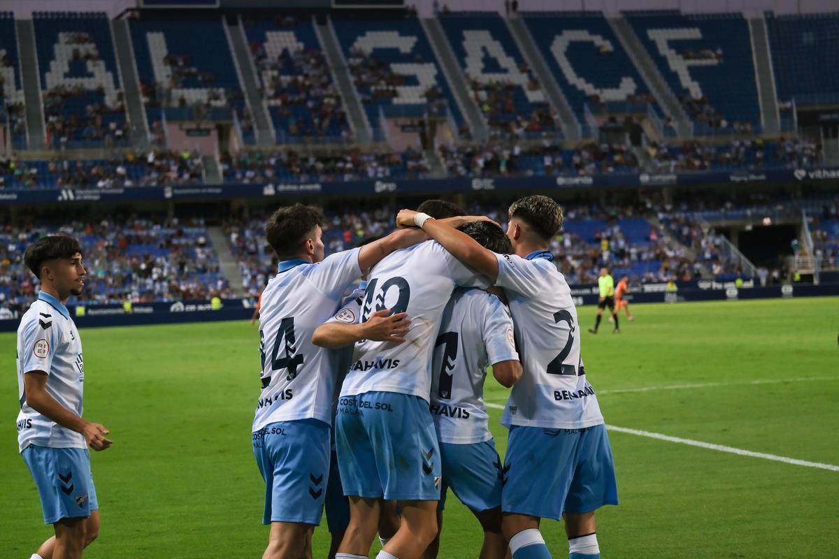 Los blanquiazules celebran el gol de Kevin.