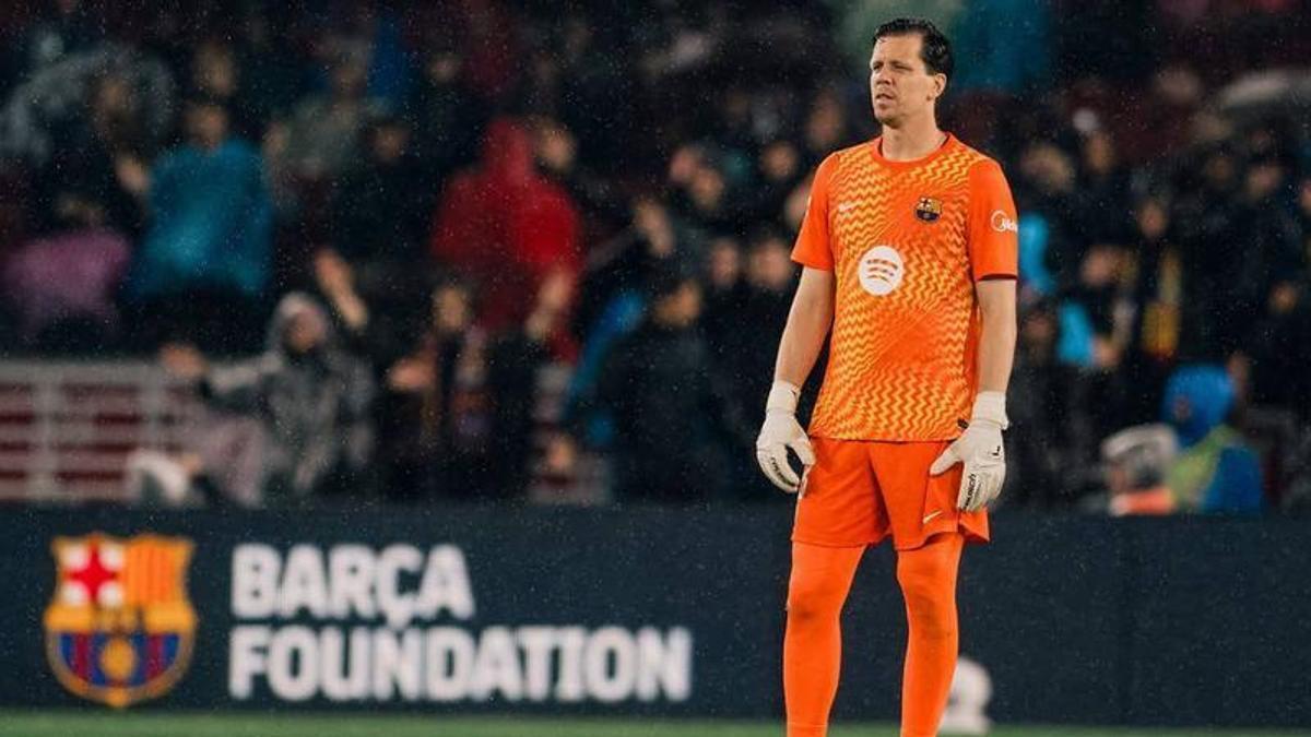 Flick, sobre la portería: "Szczesny sabe cuál es nuestra filosofía; Livakovic acaba de llegar"