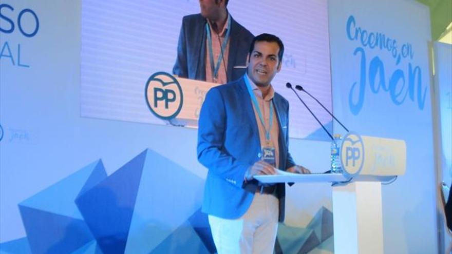 El alcalde de Santisteban da la sorpresa y presidirá el PP de Jaén