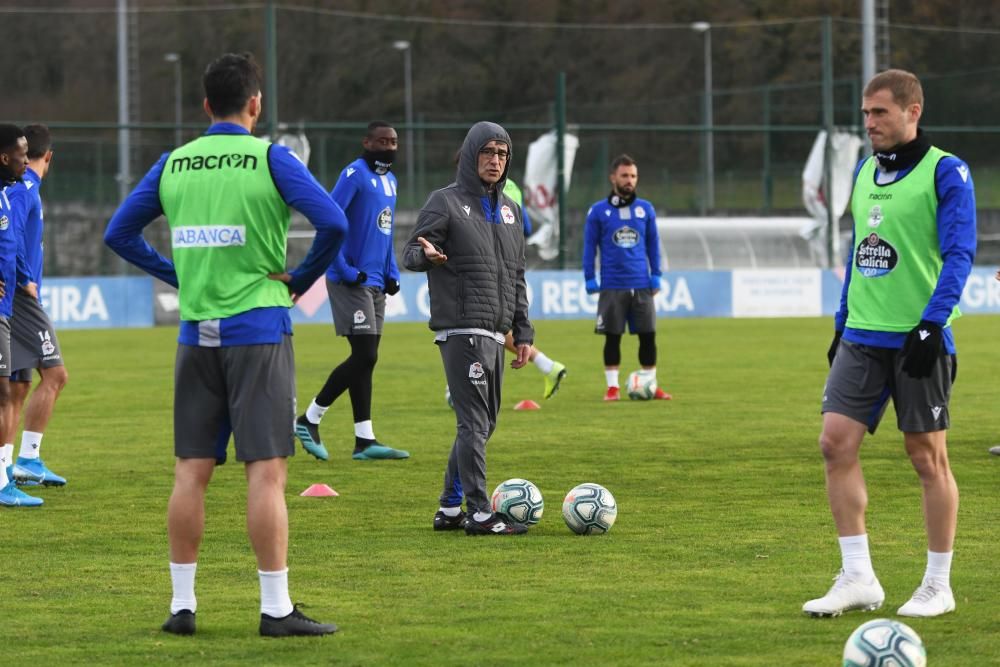 Sabin Merino se entrena con el equipo en Abegondo