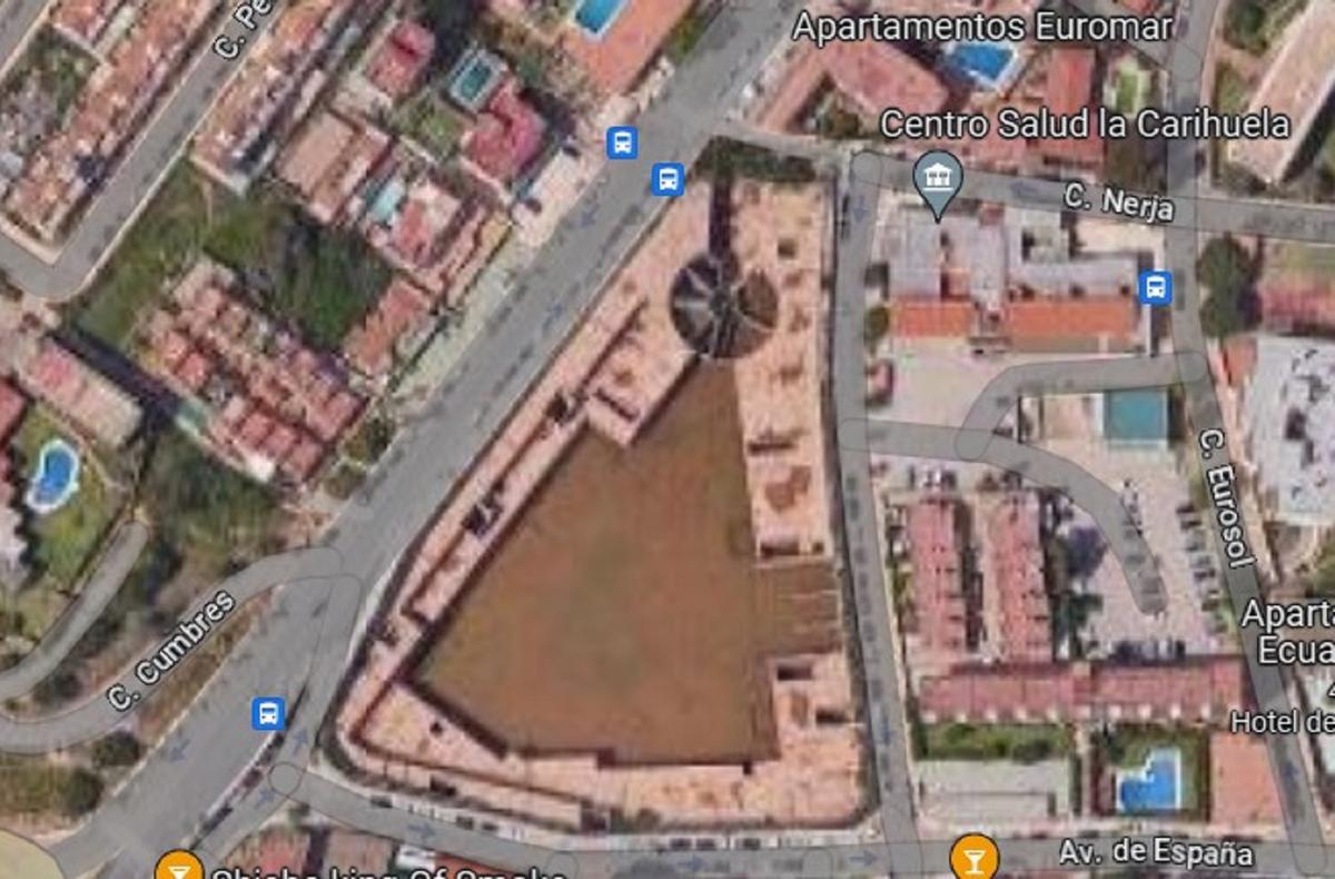 Parcela donde se iba a levantar el hotel Cruiser Tres Carabelas en la avenida Carlota Alessandri de Torremolinos.