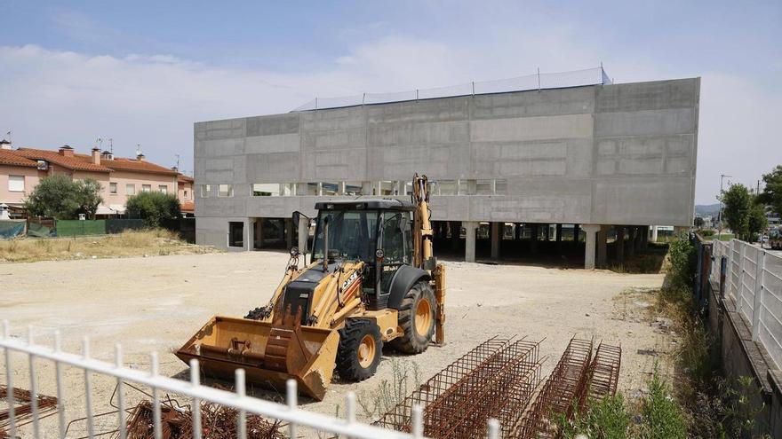 Veïns de Vilablareix reclamen canvis en els accessos i mesures contra el soroll del futur supermercat Cugat