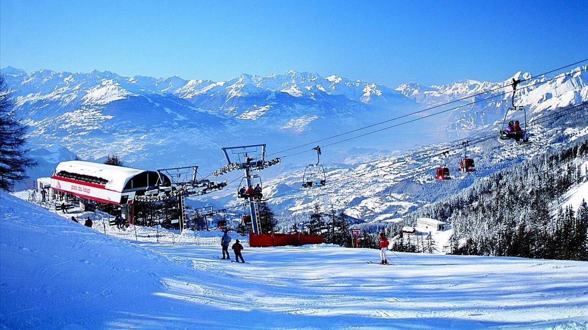 zentauroepp1577540 deportes nieve estaci n de esqui de crans montana valais s190219162344 zentauroepp1577540 deportes nieve estaci n de esqui de crans montana valais s190219162344