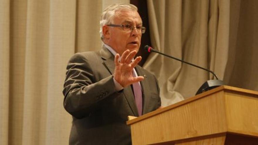 El rector de la Universidad de Murcia, José Antonio Cobacho, en una imagen de archivo